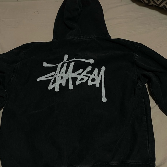 Meet your Posher, Mackenzy - Picture 1 of 2